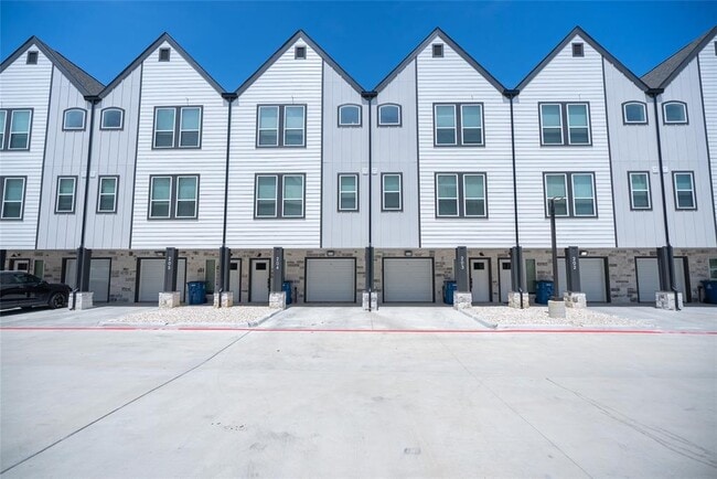 property at 2519 Washington St
