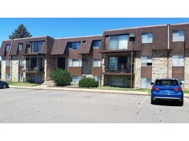 415 S Wasson Ln in River Falls, WI - Building Photo