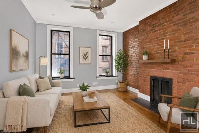 Leroy Street, Unit 2C