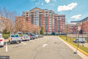 11770 Sunrise Valley Dr in Reston, VA - Building Photo