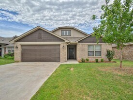 17613 Nantucket Ave in Edmond, OK - Building Photo