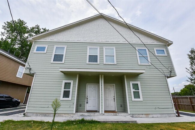 2407 Ferguson Way-Unit -1 in Houston, TX - Building Photo - Building Photo