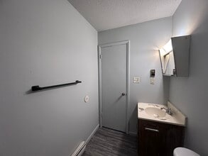 1214.5 James in Danville, IL - Building Photo - Building Photo