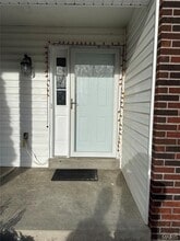 733 Pecan Hill Dr in St. Charles, MO - Foto de edificio - Building Photo