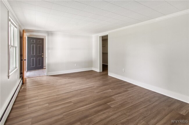 property at 6450 Chestnut Ridge Rd