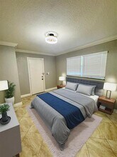 5881 NW 16th Pl in Sunrise, FL - Building Photo - Building Photo