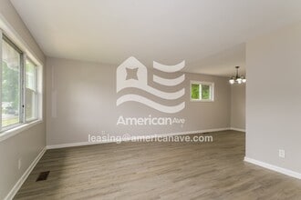 937 Clearfield Dr in Ferguson, MO - Building Photo - Building Photo