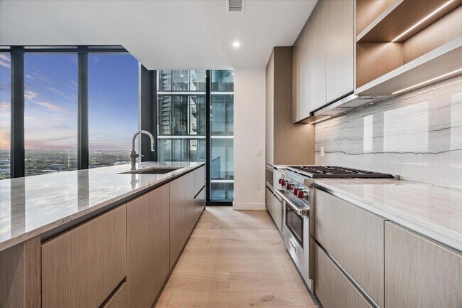 610 Davis St, Unit 2105 in Austin, TX - Building Photo - Building Photo