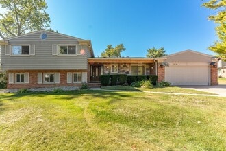 2616 Douglas Dr in Bloomfield Hills, MI - Building Photo - Building Photo