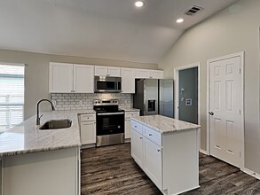 1617 Lesli Dr in Royse City, TX - Building Photo - Building Photo