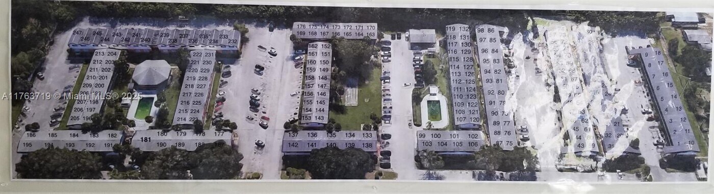 1719 Dixon Blvd in Cocoa, FL - Building Photo