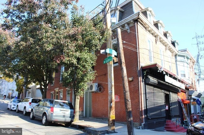 4373 Cresson St, Unit West-420 in Philadelphia, PA - Building Photo - Building Photo