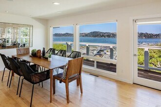 118 Cazneau Ave in Sausalito, CA - Foto de edificio - Building Photo