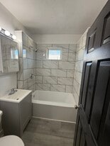 44 Harold St in Hartford, CT - Building Photo