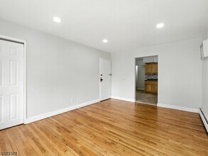 46 Tichenor Terrace in Irvington, NJ - Building Photo - Building Photo