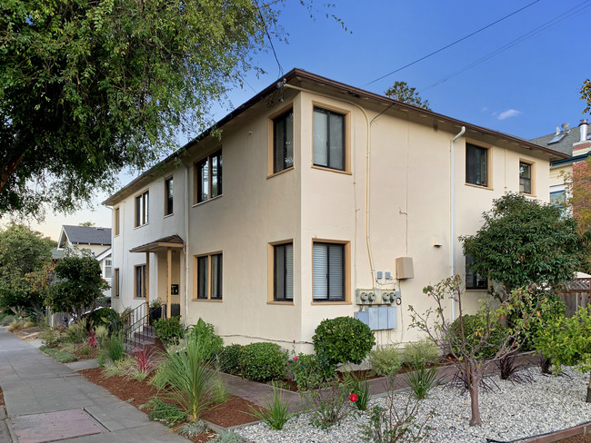 1947 Virginia St in Berkeley, CA - Building Photo - Building Photo