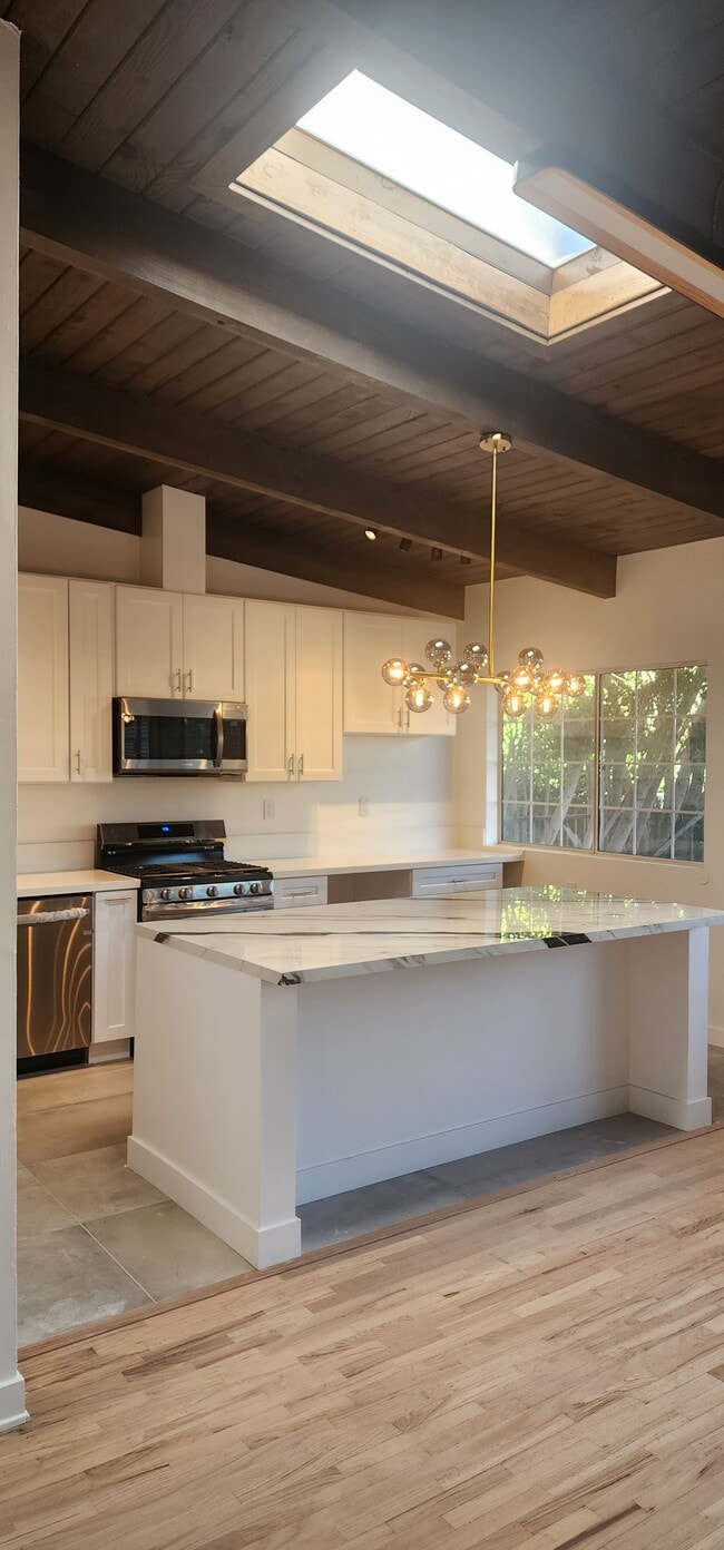 Oxnard Street Apartments