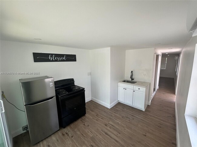 property at 2331 Coolidge St