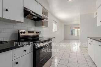 664 S Mesa Dr in Mesa, AZ - Building Photo - Building Photo