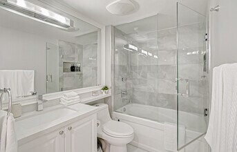 1515 Bay St., Unit SI ID1497199P in Toronto, ON - Building Photo - Building Photo
