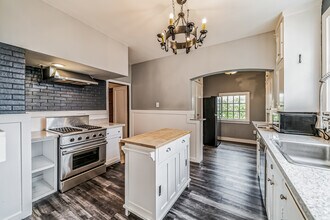 496 Crestlake Dr in San Francisco, CA - Building Photo - Building Photo