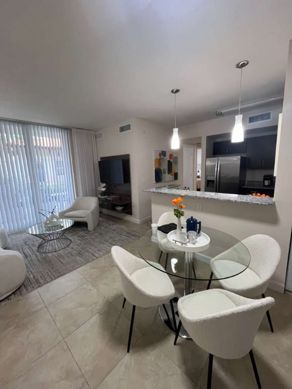 79 ave 53st Ave in Doral, FL - Building Photo - Building Photo