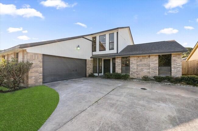 5811 Fair Forest Dr in Houston, TX - Building Photo - Building Photo