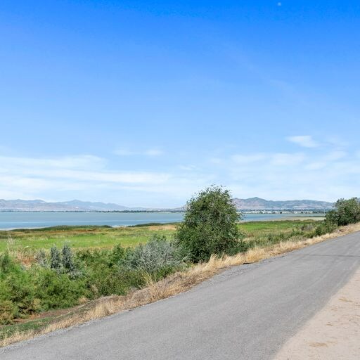 687 N 380 W, Unit X-302 in Orem, UT - Building Photo - Building Photo