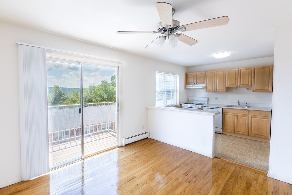 Cardinal Hill Chatham, NJ Apartments