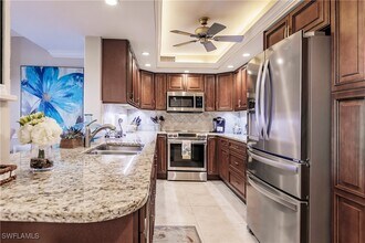 17 Bluebill Ave in Naples, FL - Building Photo - Building Photo