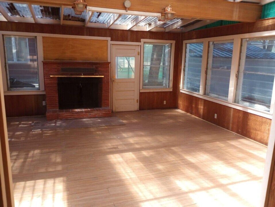 817 W Colorado Ave in Trinidad, CO - Building Photo