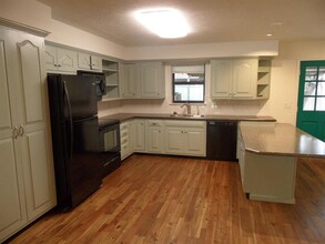 7035 Kingsbury Dr in Dallas, TX - Building Photo - Building Photo
