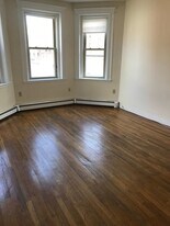 9 Colborne Rd, Unit 3 in Boston, MA - Building Photo