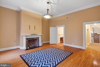 535 Spruce St in Philadelphia, PA - Building Photo - Building Photo