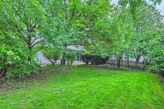 1410 Leeward Ct in Grayslake, IL - Building Photo - Building Photo