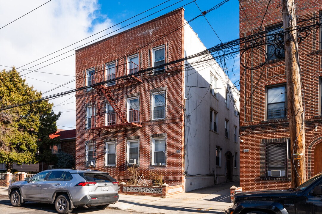 1920 Haight Ave in Bronx, NY - Building Photo