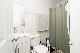 120 Raymond Ave in Charlottesville, VA - Building Photo - Building Photo