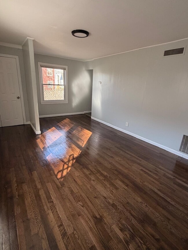 71 Rock Creek Rd in New Haven, CT - Building Photo - Building Photo