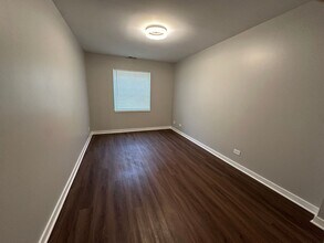 6457 S Kenwood Ave in Chicago, IL - Building Photo - Building Photo