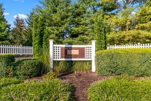 56 Tucker St in Danbury, CT - Building Photo