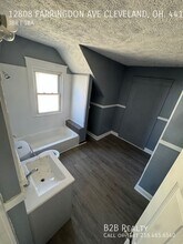 12808 Farringdon Ave in Cleveland, OH - Building Photo - Building Photo