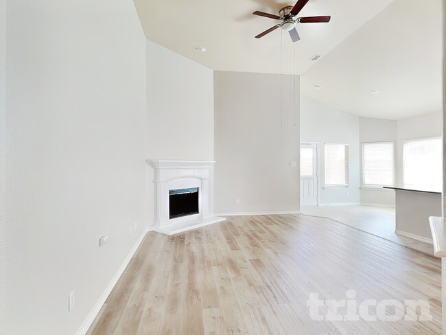 1212 Ashley Dr in Weatherford, TX - Building Photo - Building Photo