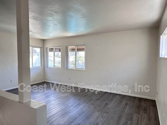 822 Tourmaline St in San Diego, CA - Building Photo - Building Photo