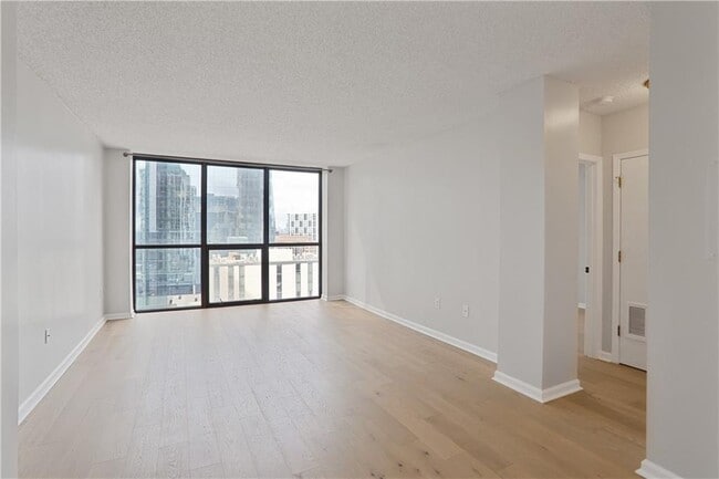 1280 W Peachtree St NW in Atlanta, GA - Building Photo - Building Photo