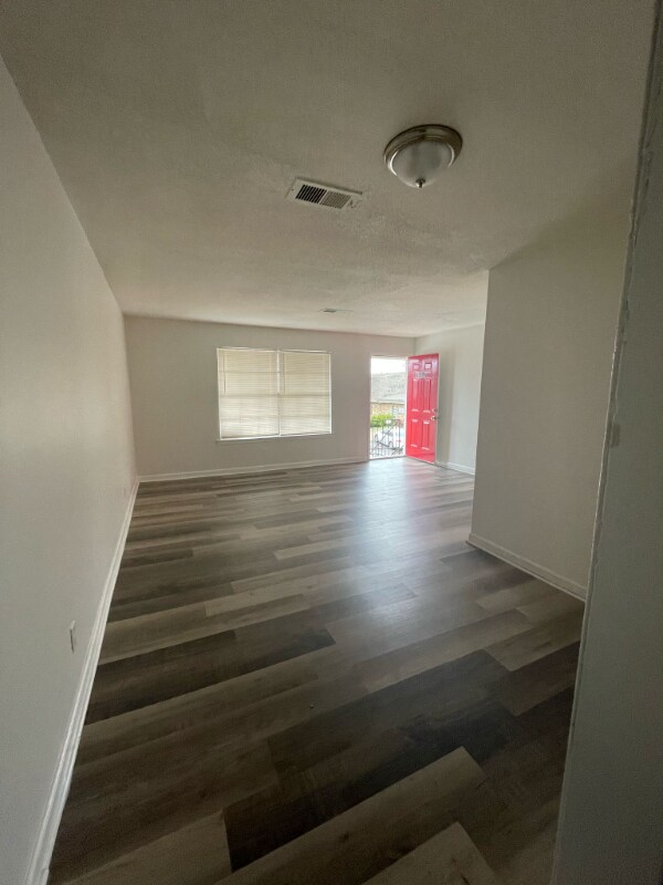 2411 Talonwood Dr in West Memphis, AR - Building Photo - Building Photo