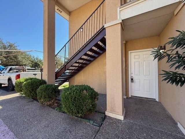 2720 Camelot Dr in Laredo, TX - Building Photo - Building Photo