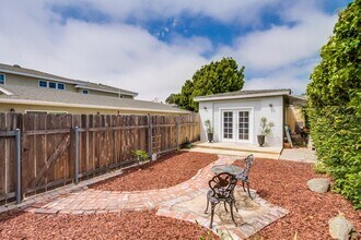 1205 Blue Sky Dr in Encinitas, CA - Building Photo - Building Photo
