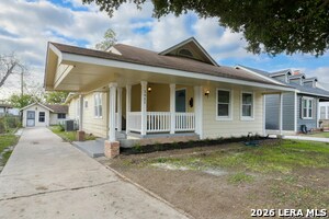 1932 W Huisache Ave in San Antonio, TX - Building Photo - Building Photo