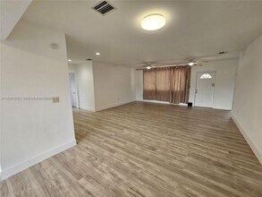 7908 Granada Blvd in Miramar, FL - Building Photo - Building Photo