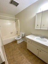 Baywood Apartments in Houma, LA - Building Photo - Building Photo